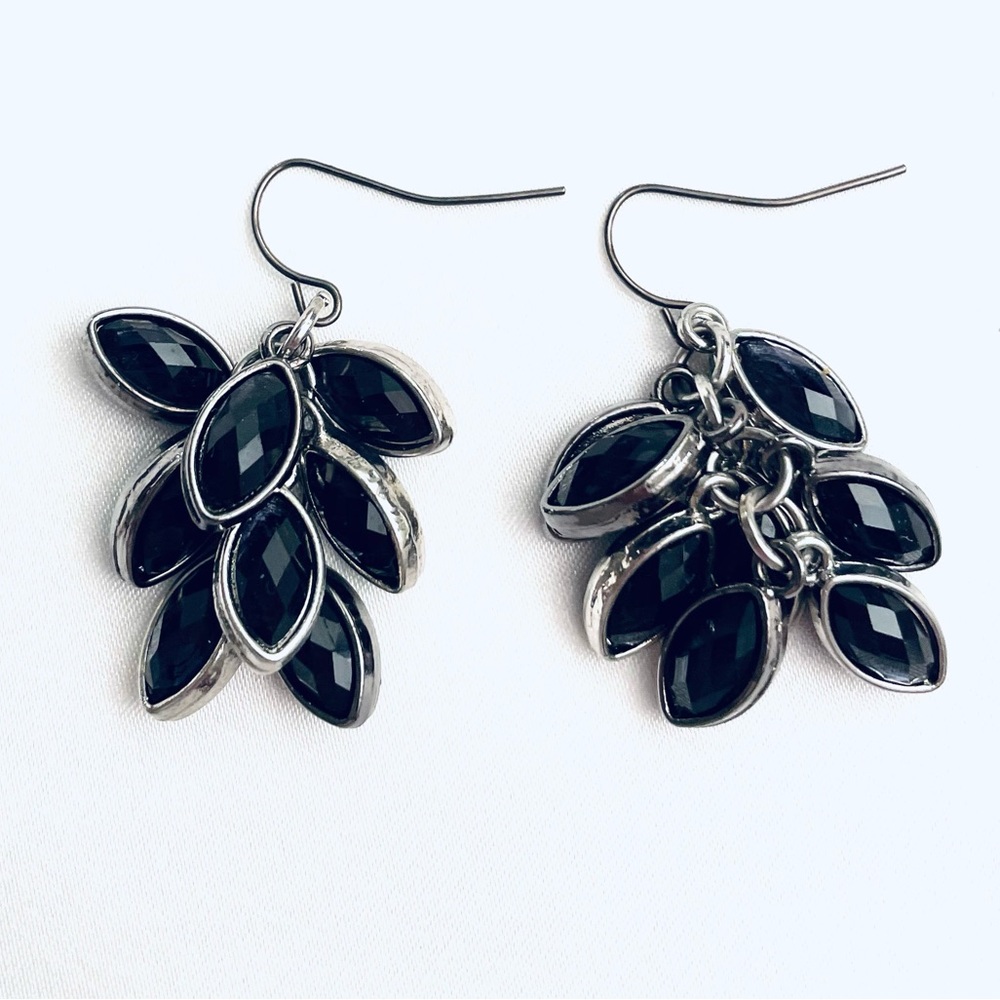 FACETED BEAD CLUSTER DROP EARRINGS